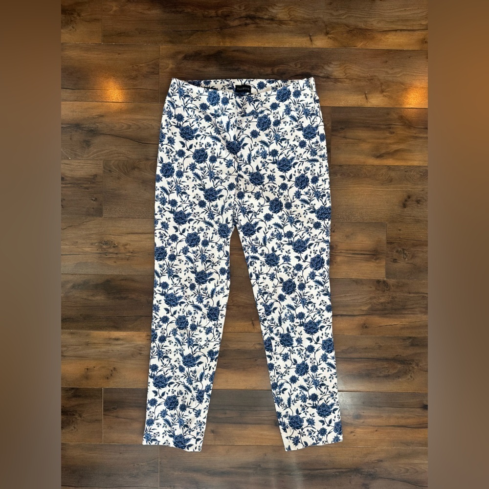 Talbots Chatham Ankle Pants Blue White Floral Preppy Work Size 6